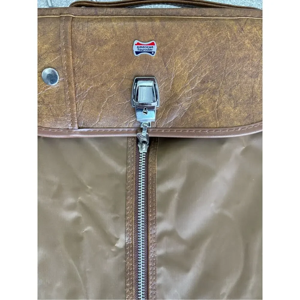 Ameican tourister step back
